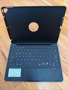 Universal Black Keyboard Case for Tablet with Trackpad